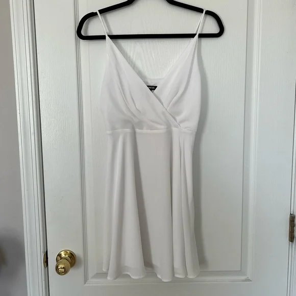 Express | Dresses | White Dress From Express In A Size Small For Sale  Perfect For Graduation | Poshmark